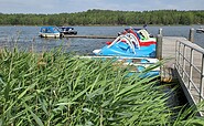 Pedal boats at the pier, Foto: Denise Haynert, Lizenz: Tourismusverband lausitzer Seenland e.V.