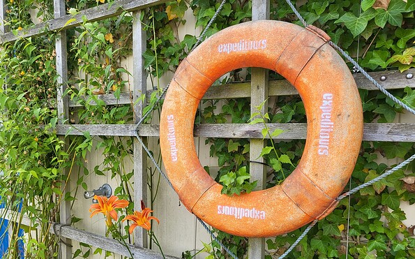 Lifebuoy at expeditours, Foto: Denise Haynert, Lizenz: Tourismusverband lausitzer Seenland e.V.