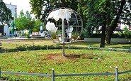 Globus aus Metall, Foto: Charis Soika, Lizenz: Tourismusverband Lausitzer Seenland e.V.