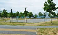 Blick auf das Fußballfeld, Foto: Charis Soika, Lizenz: Tourismusverband Lausitzer Seenland e.V.