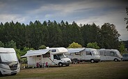 Wohnmobile &quot;Am Liepnitzsee&quot;, Foto: Heike Krause, Lizenz: Mecklenburg Tourist GmbH