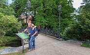Wegweiser im Lennépark, Foto: Florian Läufer, Lizenz: Seenland Oder-Spree
