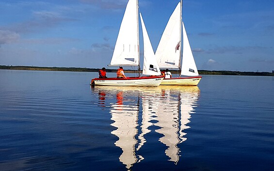 Sailing boats of the sailing school Dreiländereck, Foto: Sven Meißner, Lizenz: Marina Klitten