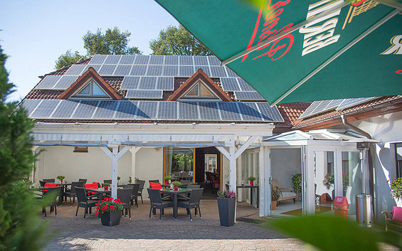 Biergarten "Zum Baggernpuhl", Foto: Landhotel  "Zum Baggernpuhl", Foto: Judith Usarek-Hinze, Lizenz: Judith Usarek-Hinze