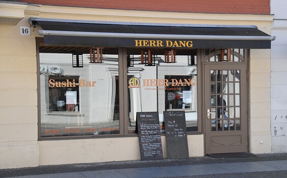 Restaurant Herr Dang, Außenansicht, Foto: Bernd Gewohn, Lizenz: TMB-Fotoarchiv