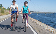 Cyclists at Lake Großräschen, Foto: Nada Quenzel, Lizenz: Tourismusverband Lausitzer Seenland e.V.