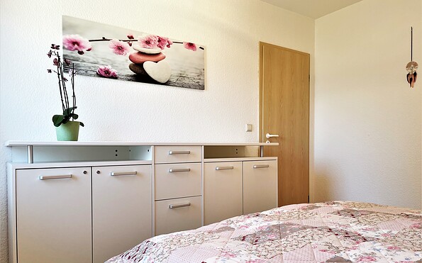 Bedroom wardrobes, Foto: Ulrike Haselbauer, Lizenz: Tourismusverband Lausitzer Seenland e.V.