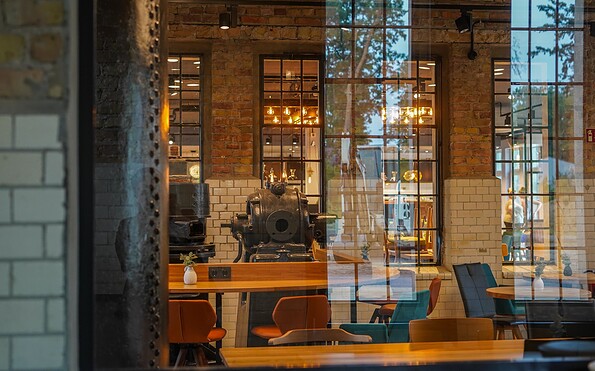 Blick vom Café in den Pumpenraum , Foto: Luise Rausch-Leege, Lizenz: Bäckerei Exner
