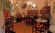 Café Franz. Schubert: hinterer Gastraum mit Klavier, Foto: Franziska Schubert, Lizenz: Café Franz. Schubert