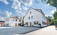 Exterior view of the Burghof Apartments Hoyerswerda, Foto: Nick Jantschke, Lizenz: Burghof Apartments Hoyerswerda