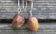 925 Sterling Silver Earrings with Cherry Wood, Foto: Nicola Fromme, Lizenz: Holzmanufaktur Eichwalde