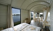 Overnight stay in railroad wagon, Foto: Jens Plate Architekten