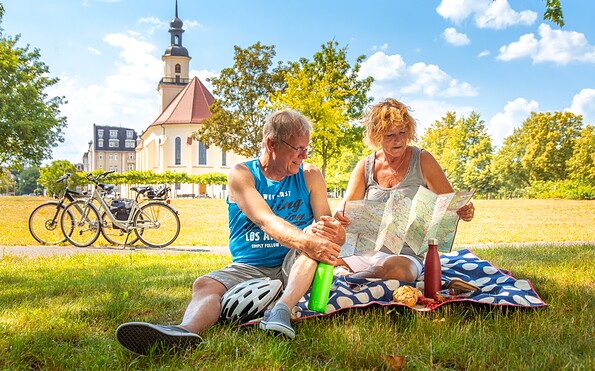 Taking a break on the cycle route in Forst (Lusatia), Foto: PatLografie - Patrick Lucia, Lizenz: Stadt Forst (Lausitz)