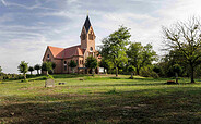 Blick auf die Johanniskirche in Lenzerwische, Foto: Yorck Maecke, Lizenz: TMB-Fotoarchiv