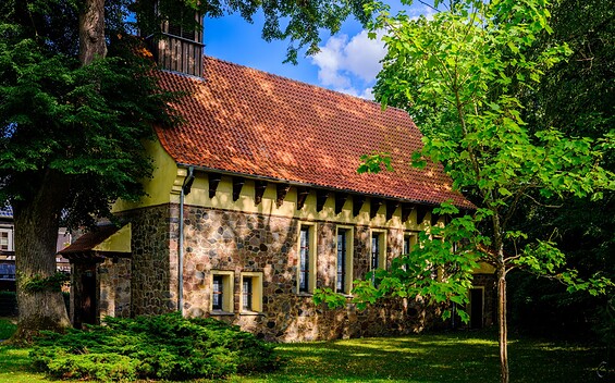 Kirche Außenansicht, Foto: A. Wirsig, Lizenz: Regio-Nord