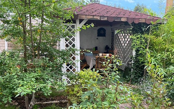 Sitzplatz im Freien, Foto: Daniel Klassen, Lizenz: Klassen&Logan GbR