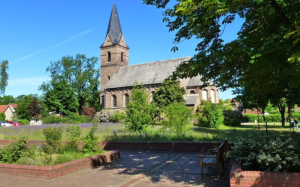 Kirche Prieros, Foto: Juliane Frank, Lizenz: Tourismusverband Dahme-Seenland e.V.