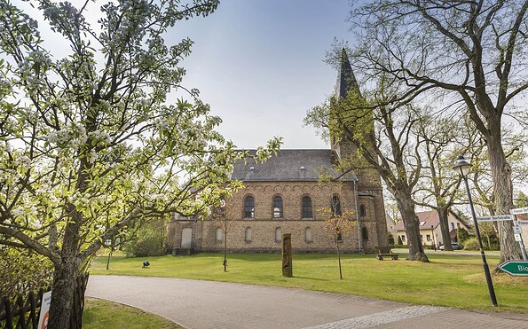 Dorfkirche Prieros, Foto: Steffen Lehmann, Lizenz: TMB-Fotoarchiv