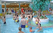 Water sports with balls in the Inselbad Eisenhüttenstadt, Foto: Ute Schandert