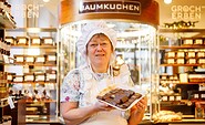 Die Cottbuser Baumkuchenfrau bei &quot;Groch &amp; Erben&quot;, Foto: Andreas Franke, Lizenz: CMT Cottbus