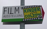 Filmmuseum &quot;Kinder von Golzow&quot; - Signpost, Foto: Archiv Gemeinde Golzow
