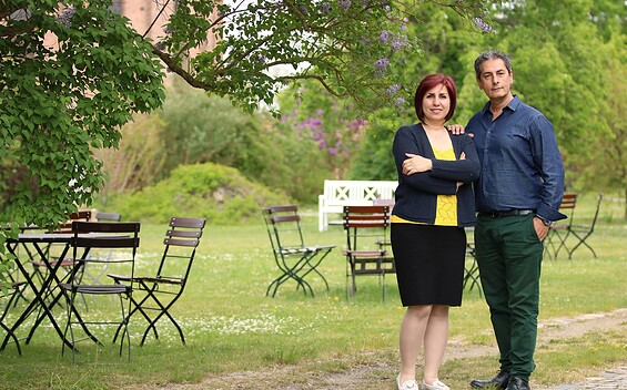 Cham.Café im Garten des Museenhofes, Foto: Saeed Pirkeh