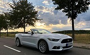 2017 FORD MUSTANG CABRIO ECOBOOST auf der Landstraße, Foto: Uve Seifert, Lizenz: Uve Seifert