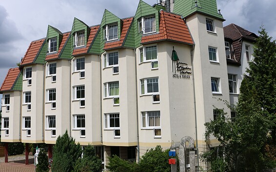 Hotel "Zum Grünen Turm"