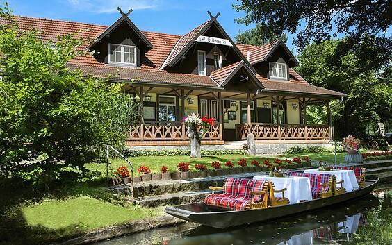 Pension Erlkönig direkt am Wasser, Foto: Ballaschk, Lizenz: Ballaschk