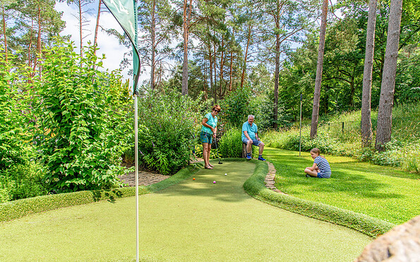 Bungis Adventure Golf - Golffeeling im Sommer, Foto: Bungis, Lizenz: Bungis