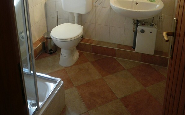 shower_toilet, Foto: Herr Möbius, Lizenz: Ferienhaus La Krossina
