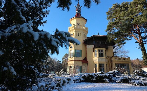 Winter im Schlosspark Hubertushöhe, Foto: Angelika Laslo, Lizenz: Seenland Oder-Spree