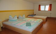 Dreibettzimmer, Foto: ASB Jugend- und Freizeitherberge Schönewalde