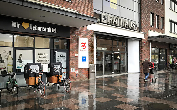 E-Cargo bike rental at the Rathausmarkt