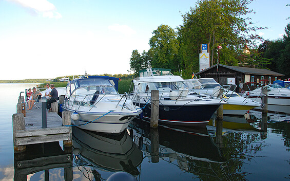 Port at Hubertushöhe Castle, Foto: Christin Drühl