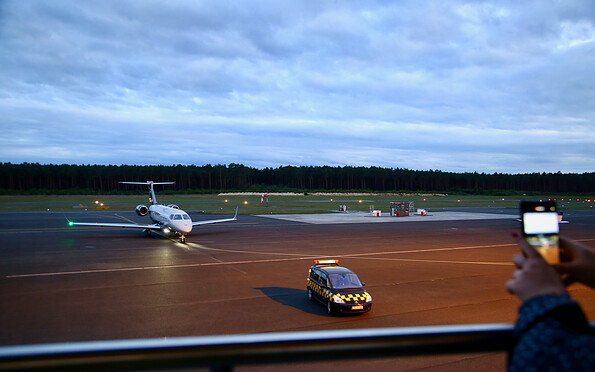 Watching planes come and go, Foto: TRC GmbH