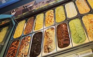 ice cream selection, Foto: G. Fanslau, Lizenz: Gelato Eiscafé und Waffelhaus