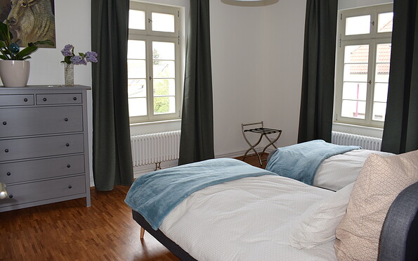 Bedroom with single beds 1st floor, holiday flat church tower, Foto: Körner BTG, Lizenz: Körner BTG
