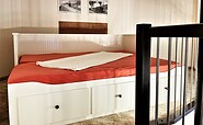 wandelbares Bett für 2 Personen auf der Empore, Foto: Ulrike Haselbauer, Lizenz: Tourismusverband Lausitzer Seenland e.V.