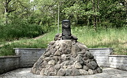 Denkmal Absturzstelle, Foto: Sandra Fonarob, Lizenz: Tourismusverband Havelland e.V.