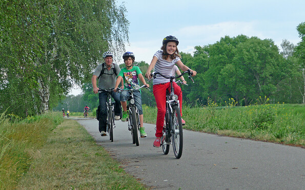 cycling family, Foto: TVEEL, Lizenz: TVEEL