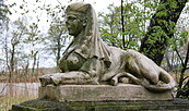 Sphinx im Saßlebener Park., Foto: Matthias Nerenz, Lizenz: Matthias Nerenz