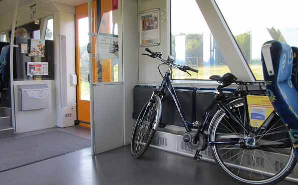E-Bike in der Bahn, Foto: Seenland Oder-Spree e.V.