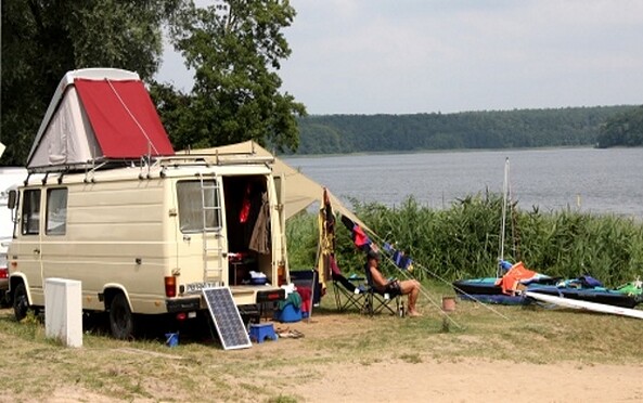 Wohnmobilstellplatz am See, Foto: Campingplatz- und Uferpflege Rottstiel GmbH, Lizenz: Campingplatz- und Uferpflege Rottstiel GmbH