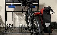 Fahrradkeller mit E-Bike Ladestation, Foto: Sorat Hotel Cottbus, Lizenz: www.sorat-hotels.com