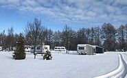 Wintercamping auf dem Campingplatz, Foto: Silke Philipp, Lizenz: Erlebniscamping Lausitz