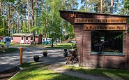 Einfahrt Campingplatz, Foto: Karsten Möbius, Lizenz: Knattercamping