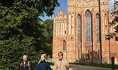 Wandern beim Kloster Chorin, Foto: Agentur Face, Juergen Rocholl, Lizenz: WITO Barnim GmbH