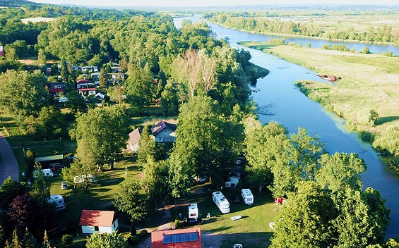 Luftbild Campingplatz am ODerstrom, Foto: Roy Schmidt, Lizenz: Roy Schmidt