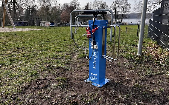 Repair column Hennickendorf, Foto: Michelle Geigenmüller, Lizenz:  Gemeinde Rüdersdorf bei Berlin